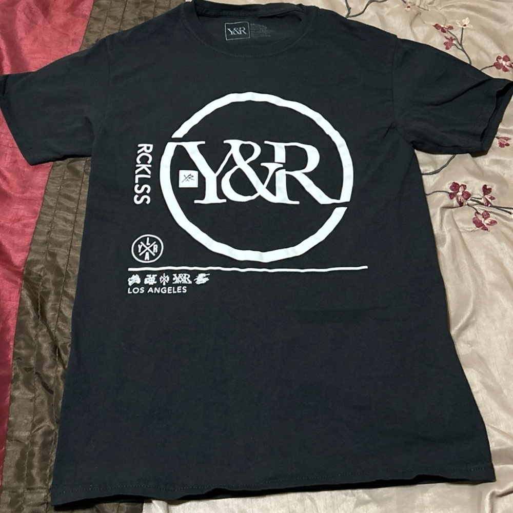YOUNG & RECKLESS T-Shirt Mens Sm Y&R Logo Los Angeles No.1986 Black